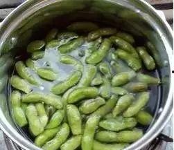南通闲聊吃瓜视频,闲聊视频揭秘本地生活百态