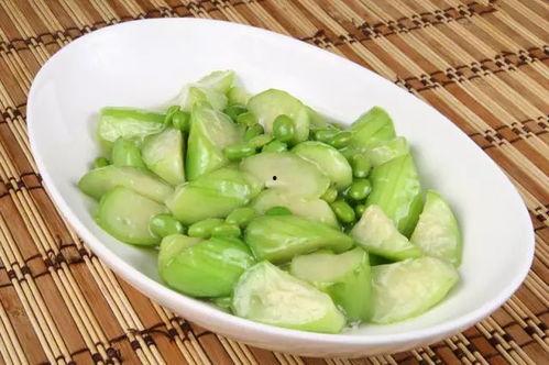 吃亲手种的瓜视频,体验亲手种植瓜果的喜悦时光