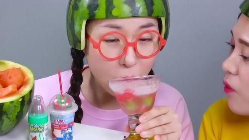 两姐妹吃瓜视频,揭秘娱乐圈幕后故事